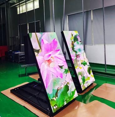 前翻盖LED屏