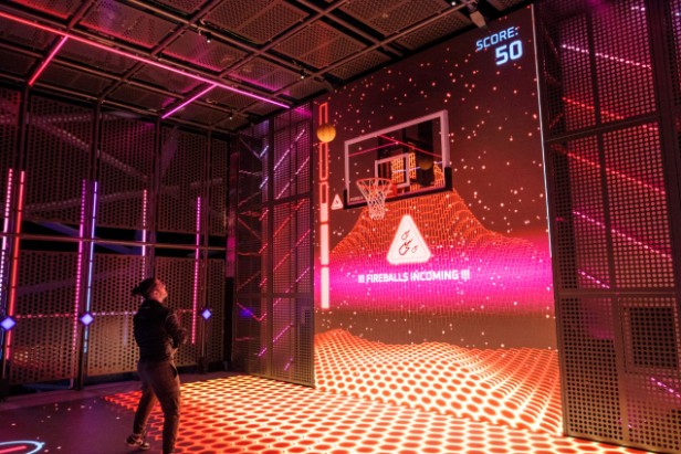 Glow Court - 全球首个户外LED运动场